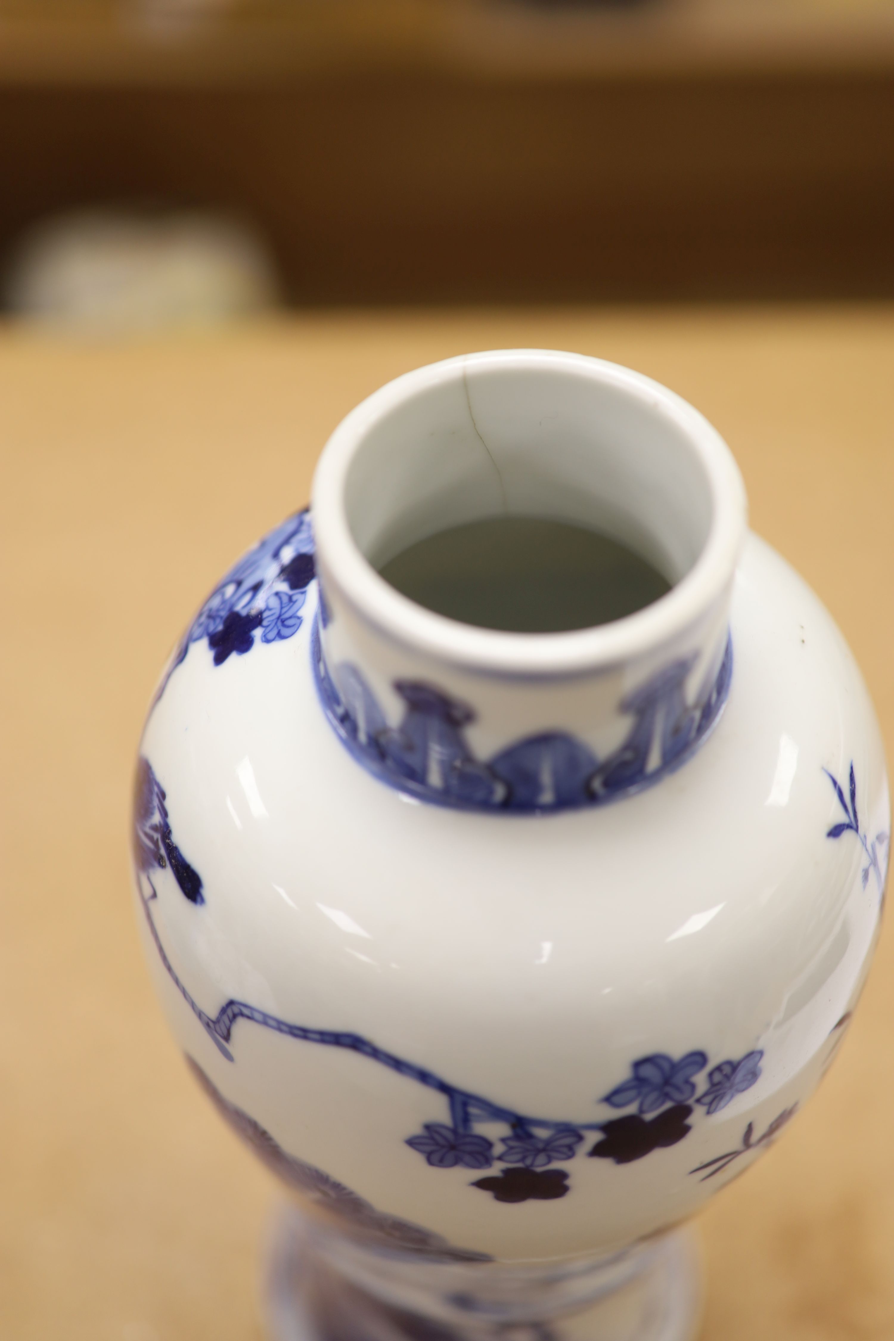 Two 19th century Chinese blue and white vases, decorated with phoenix, tallest 28cm (a.f)
